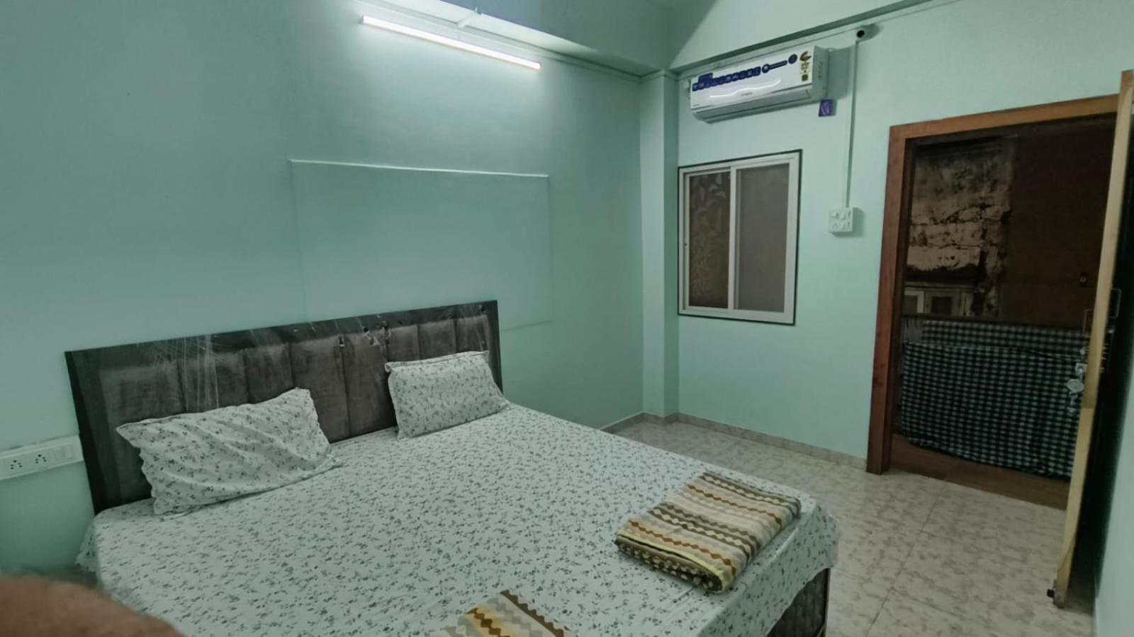 Nain Guest House Ujjain Esterno foto
